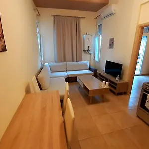 https://apt-dreamy-city-center-1-thesbnbgr.hotelschalkidiki.net